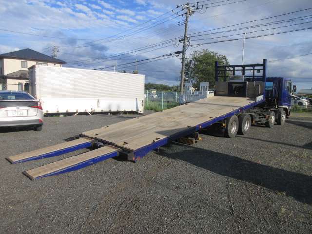 Mitsubishi Fuso Super Great 4