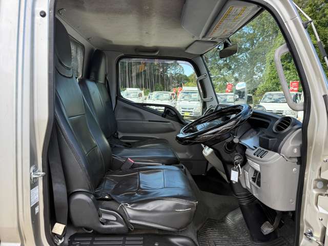 Mitsubishi Fuso Canter 11