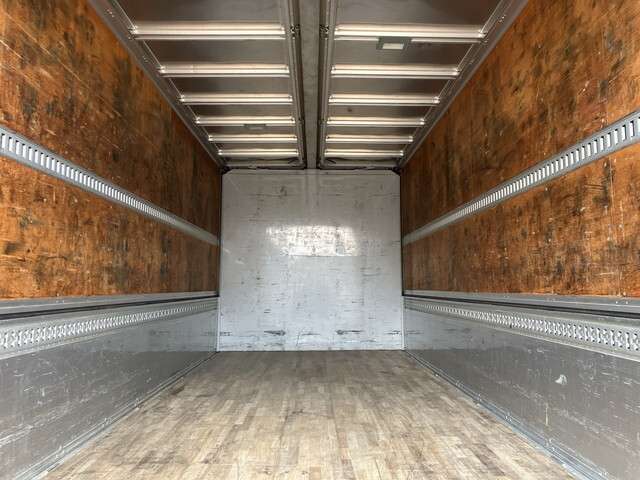 UD Trucks Condor 11