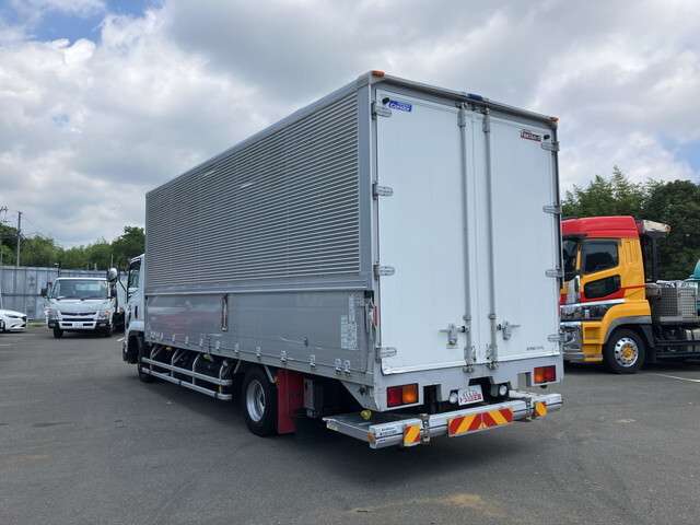 UD Trucks Condor 3