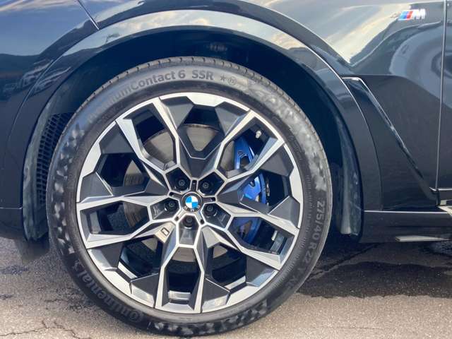 BMW X7 6