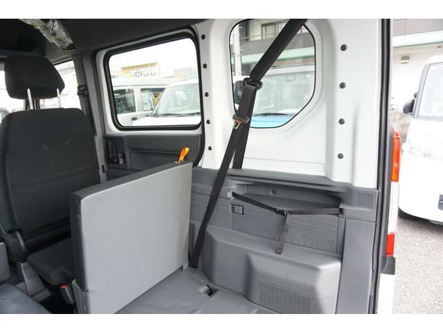 Honda N-VAN 11