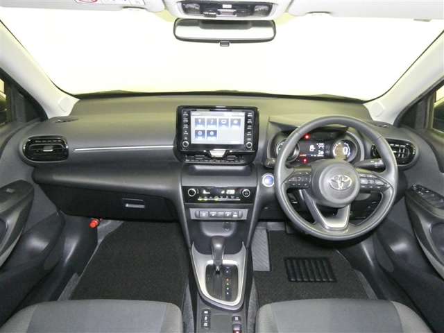 Toyota Yaris Cross 12
