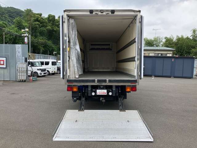 Isuzu Forward 8