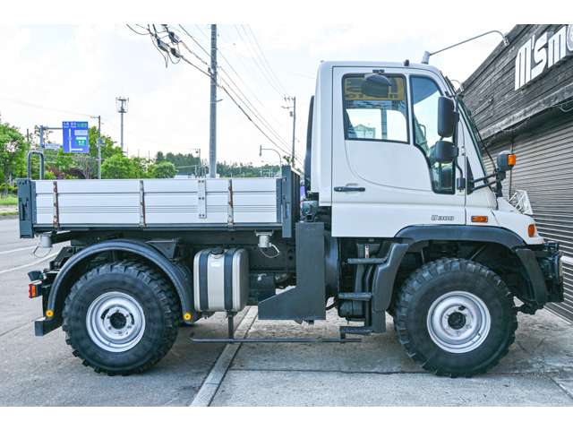 Mercedes-Benz Unimog 7