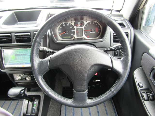 Mitsubishi Pajero Mini 5