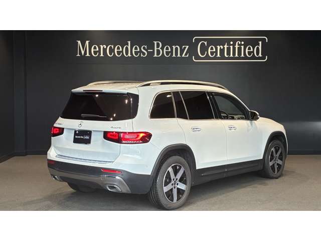Mercedes-Benz GLB 8