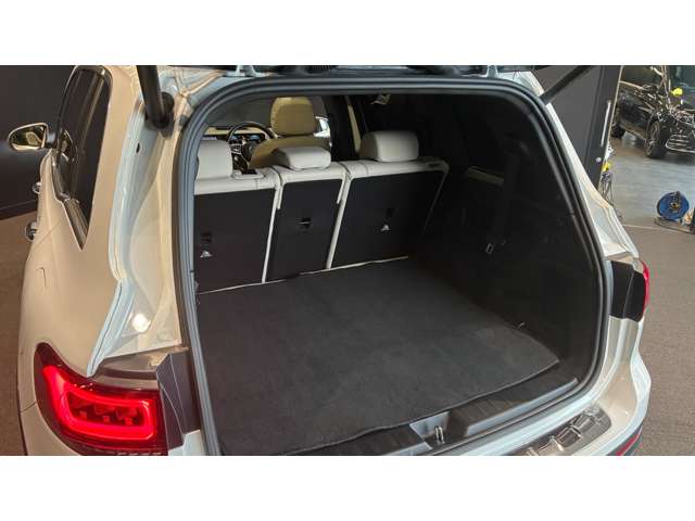 Mercedes-Benz GLB 9