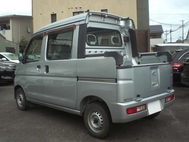 Daihatsu Hijet Deck Van 6