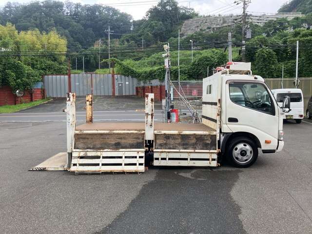 Hino Dutro 7