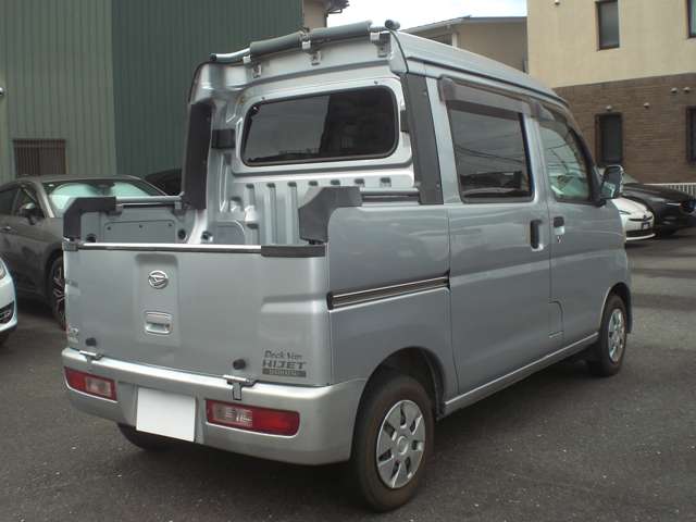 Daihatsu Hijet Deck Van 4