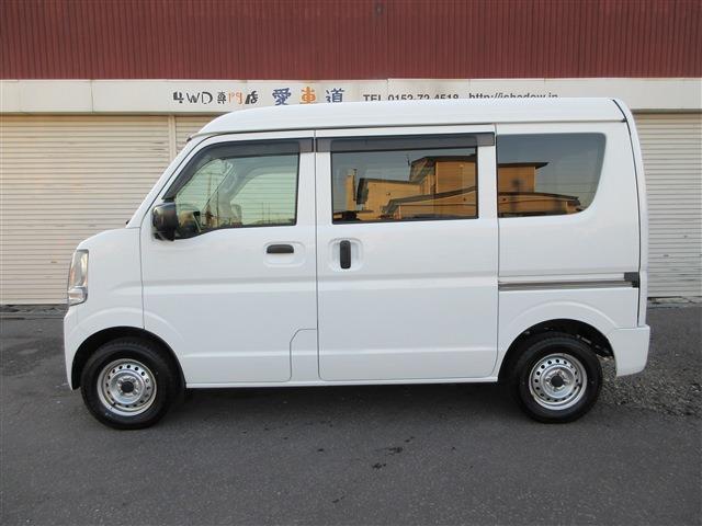 Nissan NV100 Clipper 4