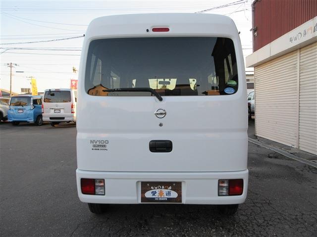 Nissan NV100 Clipper 6