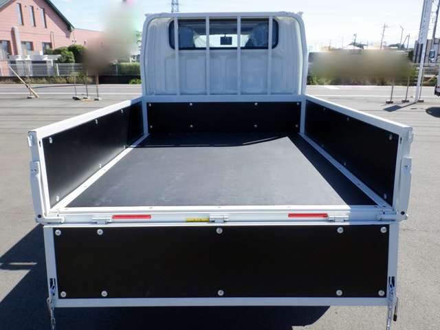 Mitsubishi Fuso Canter 6