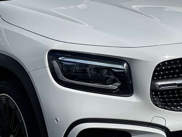 Mercedes-Benz GLB 6