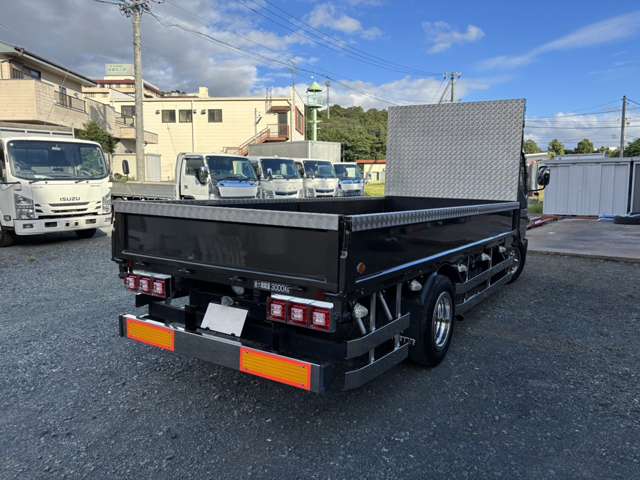 Mitsubishi Fuso Canter 11