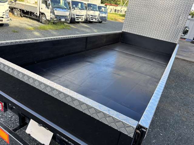 Mitsubishi Fuso Canter 12