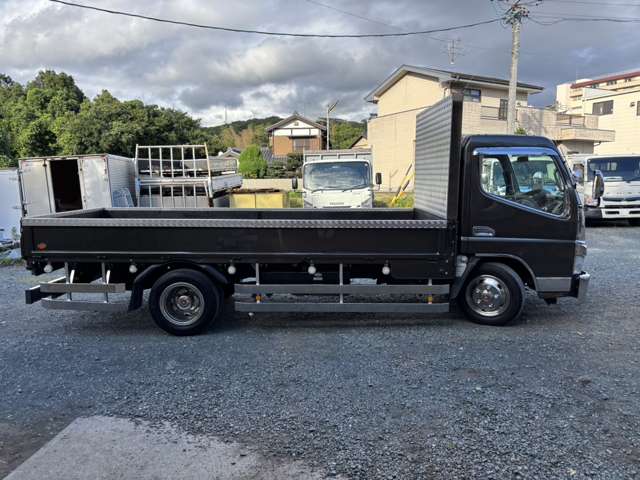 Mitsubishi Fuso Canter 7