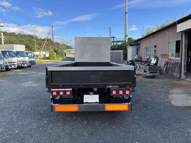 Mitsubishi Fuso Canter 10