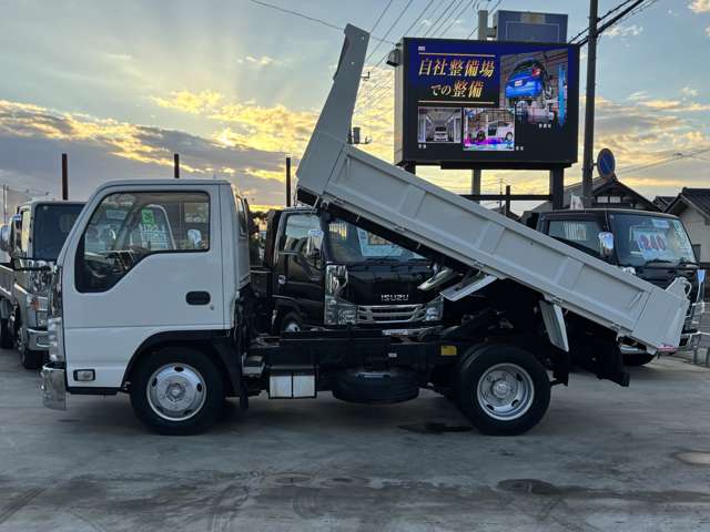 Isuzu Elf 7