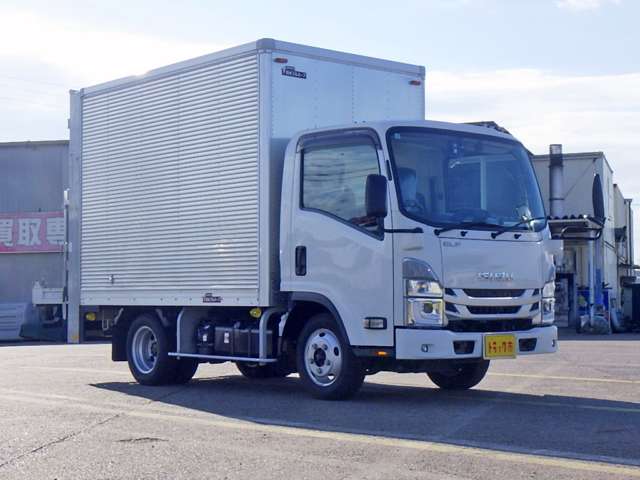 Isuzu Elf 6