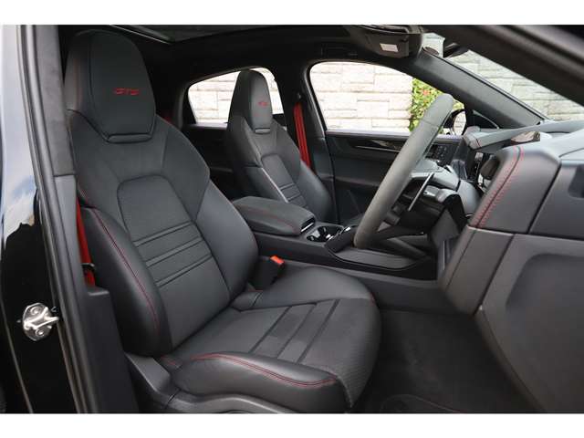 Porsche Cayenne Coupe 11