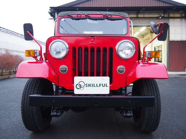 Mitsubishi Jeep 4