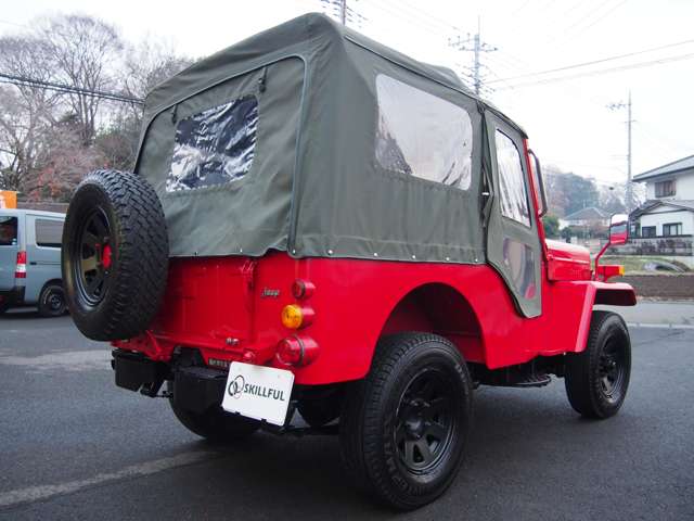 Mitsubishi Jeep 5