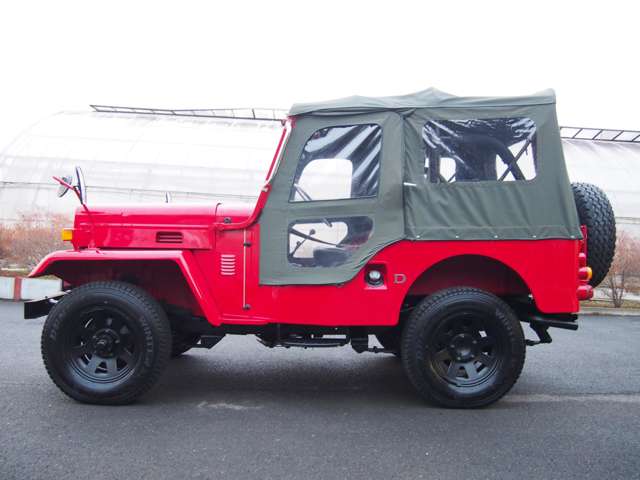 Mitsubishi Jeep 8