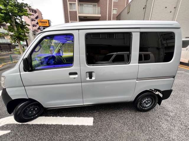 Daihatsu Hijet Cargo 11