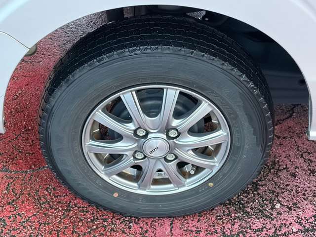 Nissan NV100 Clipper 12