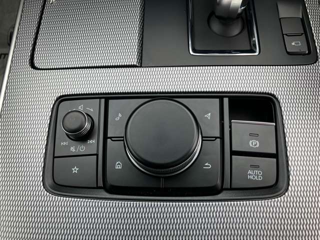 Mazda CX-80 10