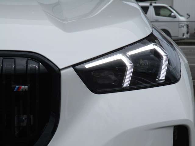 BMW X1 8