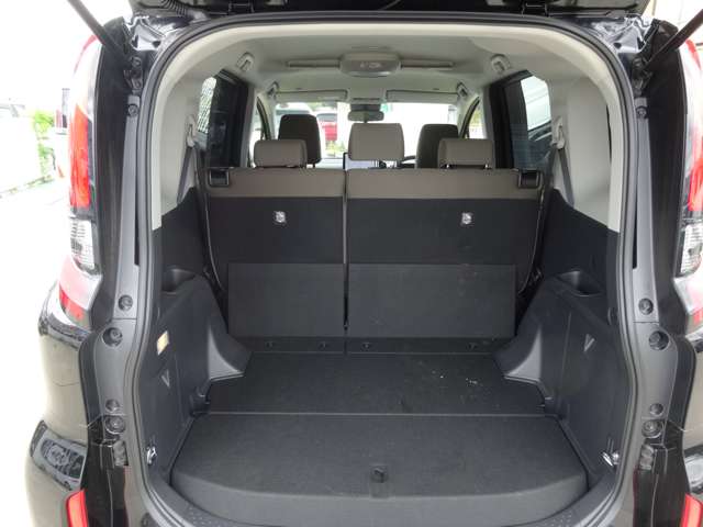 Toyota Sienta 9