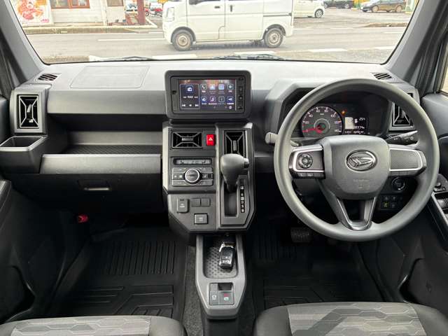 Daihatsu Taft 8