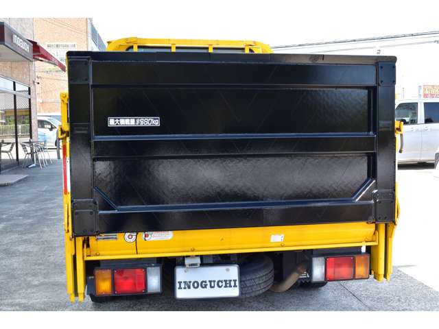 Isuzu Elf 11