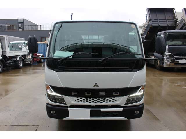 Mitsubishi Fuso Canter 2