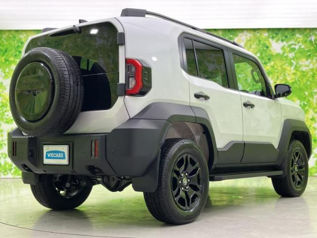 Toyota Land Cruiser FJ 6