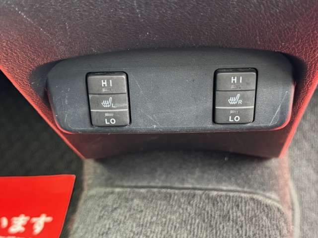Toyota Sienta 12
