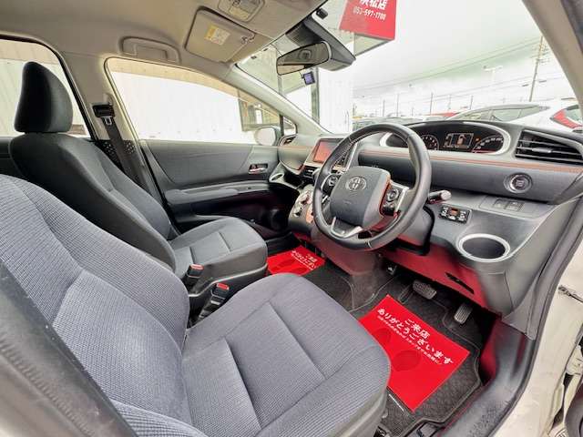 Toyota Sienta 6