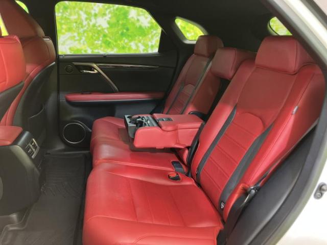 Lexus RX 9