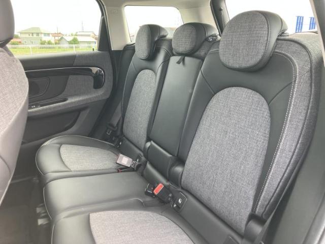MINI Crossover 9