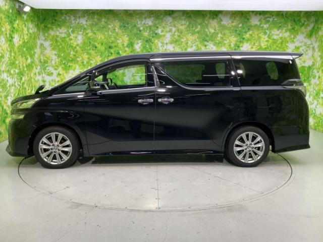 Toyota Vellfire 5