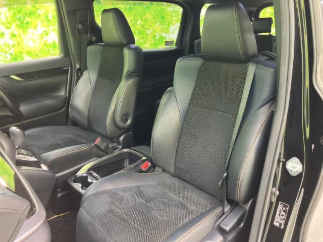 Toyota Vellfire 9