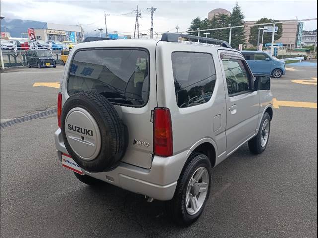 Suzuki Jimny 6