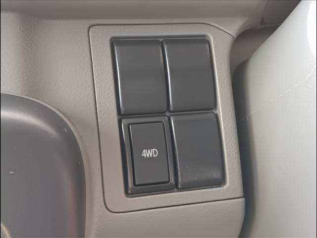 Nissan NV100 Clipper 7