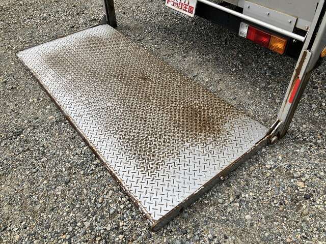 Mitsubishi Fuso Canter 12