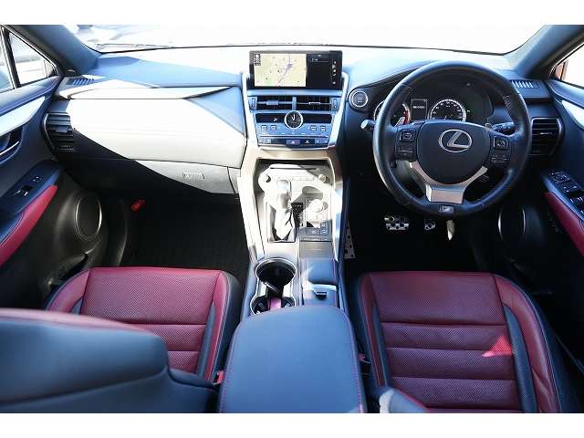 Lexus NX 3