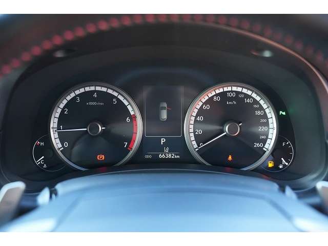 Lexus NX 9