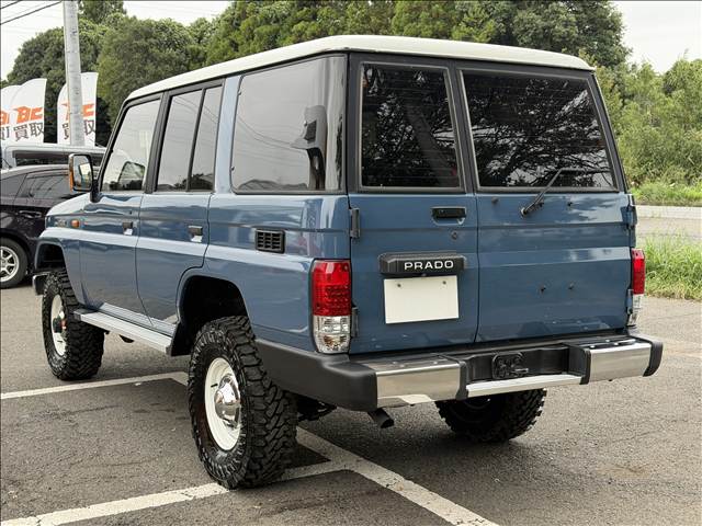 Toyota Land Cruiser Prado 8